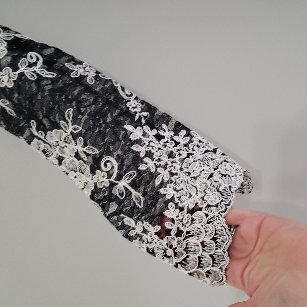ANTONIO MELANI NWT Holly Floral Lace Dress 14 Black White Long Sleeves Classic - Picture 5 of 16